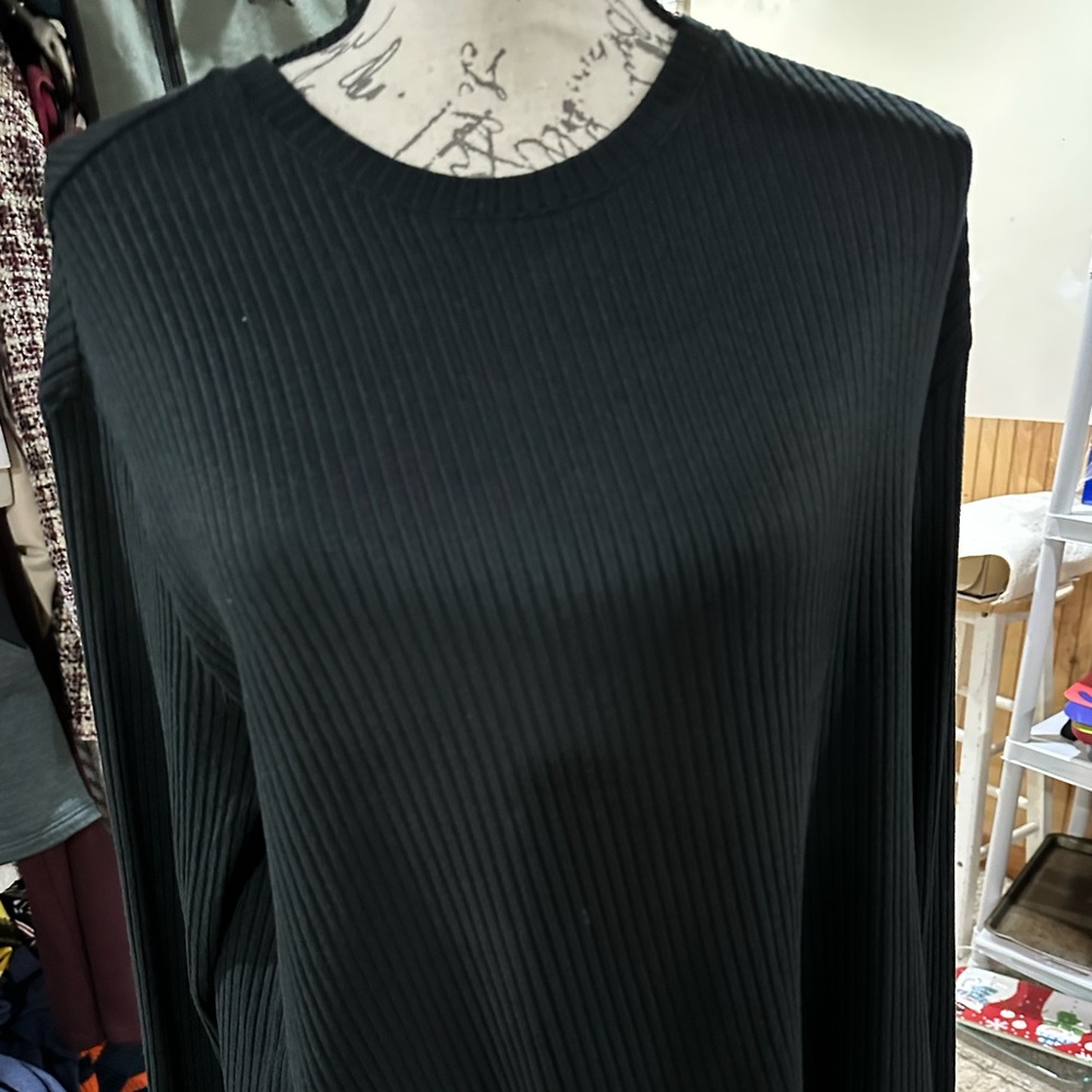 American Eagle top